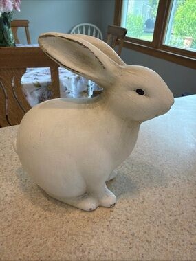 Pier 1 Decorative White Ceramic Rabbit Statue - Home Art